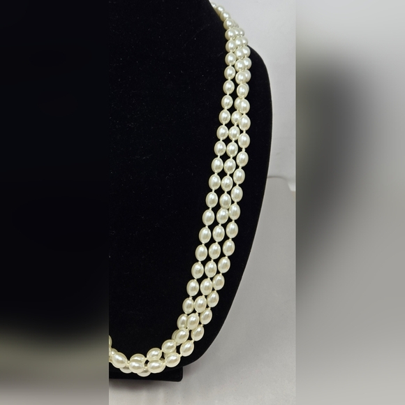 Vintage 1940's to 50's Womens Faux Pearl Necklace Adj Gold Tone Lustrous Sheen - Picture 10 of 10